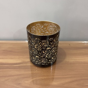 เชิงเทียนเหล็กทรงกระบอก แกะสลักลาย สำหรับตกแต่งบ้าน - Product Image 1