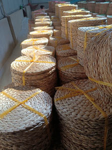 Alfombras Bohemias Hechas a Mano con Jacinto de Agua, Fibra Natural Acolchada, Antideslizante y Resistente al Fuego - Product Image 2