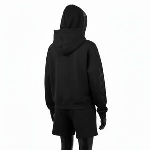 Ensemble court en molleton de coton et polyester noir pour femme, 320 GSM, doux, lourd, avec logo en strass personnalisé. - Product Image 5