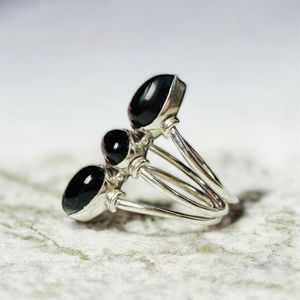 Bague unisexe en argent sterling 925 avec pierre précieuse taille poire, onyx noir naturel, design floral tendance, sertissage clos, pour mariage et fête - Product Image 3