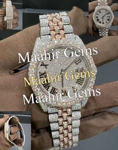 Montre de luxe pour homme en acier inoxydable avec diamants Mossonite, boîtier rond, résistance à l'eau 10 bars, verre cristal, écologique - Product Image 2