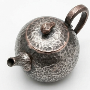Théière en métal martelé à la main avec couvercle, finition argentée, théière traditionnelle, service de thé arabe complexe - Product Image 4