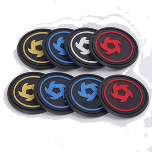 Écussons en PVC personnalisés avec logo, OEM ODM, emblèmes en caoutchouc souple durables, production en gros en usine - Product Image 1