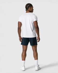 Camiseta Blanca de Cuello Redondo para Hombre, Corte Regular, con Mangas Raglán, Ropa Deportiva ODM, 220 Gramos, Transpirable y Antipilling, Estilo Urbano - Product Image 2