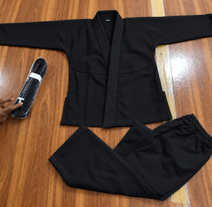 Uniforme de Judo de 450 g/m², Nuevo Diseño en Blanco y Morado, Unisex, Color/Talla Personalizable, Alta Calidad, Spandex/Poliéster/Algodón - Product Image 3