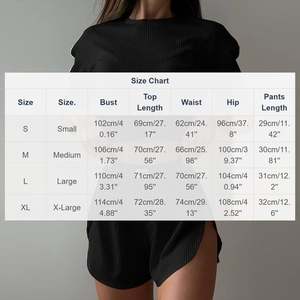 Ensemble Lounge 2 Pièces Femme Personnalisé avec Logo OEM, Haut Court à Manches Courtes en Maille Côtelée et Short Fendu, Tenue Décontractée Deux Pièces - Product Image 6