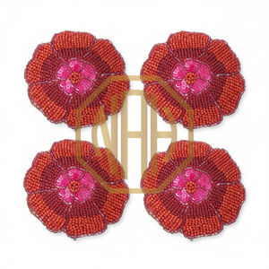 Posavasos de Té con Cuentas de la Colección Artesanal, con Patrón de Diamantes Rojo y Blanco, Diseño Redondo Hecho a Mano para una Decoración de Mesa Elegante - Product Image 3