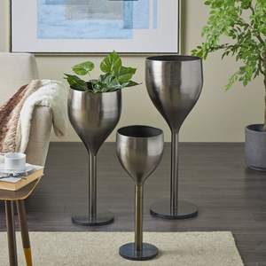 Nouveaux pots à plantes avec cadre et finition noire, de forme ronde, faits à la main, pour la décoration, proposés par les exportateurs - Product Image 2