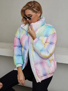 Chaqueta Acolchada con Estampado Tie Dye para Mujer, Cuello Alto, Manga Larga, Cálida para Invierno, Forro de Nailon Ecológico, Bolsillos - Product Image 4