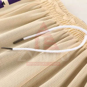 Uniforme de Baloncesto de Alta Calidad, Cómodo, de Media Manga, con el Mejor Diseño en Color Rojo - Product Image 3