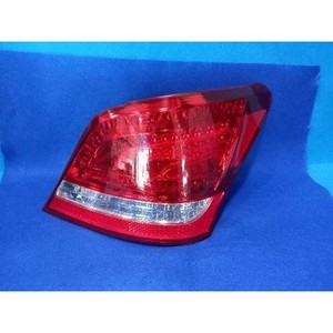 Luz Trasera Derecha Usada Equus 924023N010 - Product Image 1