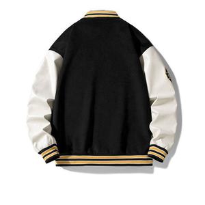 แจ็คเก็ตวาร์ซิตี้ผู้ชายแบบ OEM สั่งทำพิเศษ ระบายอากาศได้ดี กันน้ำ ผลิตจากโพลีเอสเตอร์ ทนทาน ตกแต่งด้วยหนังและกระดุมขนสัตว์ มีไซส์พลัส สำหรับฤดูหนาว ลายพิมพ์ - Product Image 2