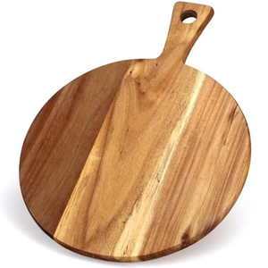 Tabla de cortar de madera con acabado rústico, perfecta para cocinas de estilo campestre, cenas o catering, de Blossom Craft India. - Product Image 1