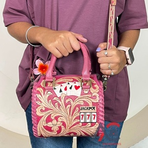 Sacs de voyage mini Speedy en cuir floral rose gaufré de qualité supérieure, style western, design carte 777, sacs à bandoulière pour le sport, les voyages et les nuits, sacs à main - Product Image 1