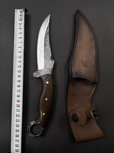 Cuchillo de Caza Hecho a Mano de Acero al Carbono de Grado Industrial con Mango de Madera y Funda de Cuero para Acampar al Aire Libre - Product Image 5