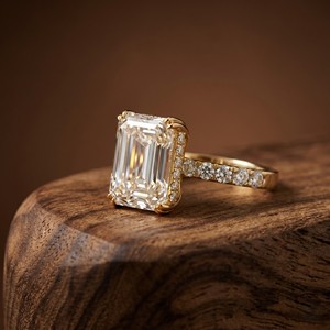 Anillos Clásicos de Compromiso, Boda y Aniversario con Banda Pavé, Diamante Cultivado en Laboratorio de Corte Esmeralda de 9 Quilates, Color E, VS1, Anillo de Oro Sólido de 14K - Product Image 2