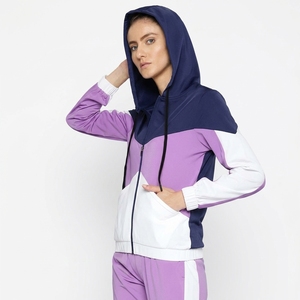 Crescent Wear : Survêtement tendance pour femme avec blocs de couleur, design tricolore bleu marine et violet, séchage rapide, grandes tailles - Product Image 4