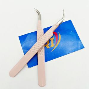 Pince à épiler professionnelle de haute qualité pour extensions de cils, en acier inoxydable, avec poignée ergonomique rose et diamant, courbée - Product Image 5