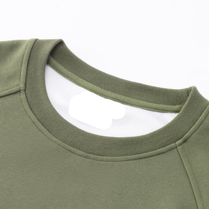 เสื้อสเวตเชิ้ตผู้ชายสีพื้น ผ้าฝ้ายผสมขนแกะบุซับใน น้ำหนัก 380 กรัม กันน้ำ กันลม เป็นมิตรกับสิ่งแวดล้อม เสื้อน้ำหนักเบา - Product Image 3