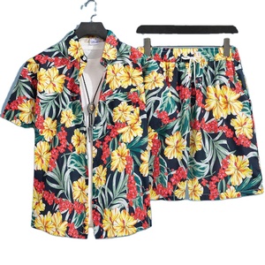 Ensemble short décontracté pour homme au design unique Ensemble plage vacances couple chemise à fleurs à manches courtes Ensemble plage hawaïen - Product Image 1