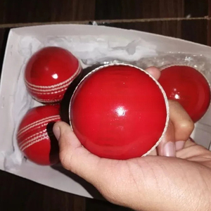 Balones de Práctica de Cuero de Alta Resistencia con Relleno de Látex, Orientados a la Exportación, de 2.6-2.8 Libras, Directo de Fábrica, Bajo Costo - Product Image 3