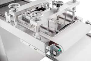 Máquina de Panadería Vietnamita de Alta Tecnología con 1 Cinta Transportadora y 4 Rodillos, OEM ODM, Logotipo Personalizado, Nueva Condición, Fábrica Kien para Uso en Panaderías - Product Image 6