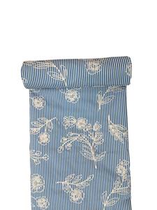 Tissu brodé en coton rayé bleu et blanc de qualité supérieure – Motif floral blanc sur fond rayé pour la confection de vêtements - Product Image 4