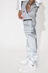 Pantalones Cargo de Nailon Reflectante para Hombre, Pantalones Utilitarios con Múltiples Bolsillos, Dobladillo Ajustable, Ropa Urbana, Fabricación Personalizada, Suministro de Fábrica - Product Image 3