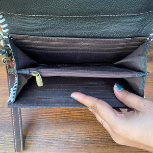 Pochette en fourrure de vachette Offre Spéciale portefeuille en cuir sculpté à la main élégant multi-utilisations portefeuilles en cuir occidental pour femmes - Product Image 5