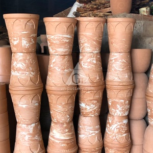 Pots et jardinières en terre cuite de différentes tailles pour la maison et le jardin [Vente en gros] - Product Image 1