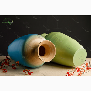 Vase en bambou en bois fait main vietnamien écologique et élégant - Product Image 1