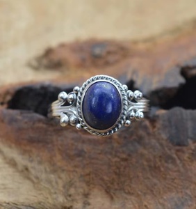 Vente en gros de bagues en argent sterling 925 avec pierre précieuse naturelle lapis-lazuli bleu, bijoux élégants faits à la main, fabricant et fournisseur de bijoux fins - Product Image 2