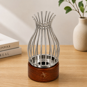 Quemador de Incienso Moderno con Jaula Metálica y Base de Madera, Diseño Artístico Único, Perfecto para Aromatizar y Decorar el Hogar con Lujo - Product Image 1