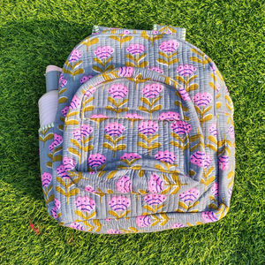 Mochila Escolar Unisex Mini Resistente al Por Mayor con Estampado Floral y Cremallera, Bolso de Mano para Uso Diario, Tela Acolchada de Algodón - Product Image 1