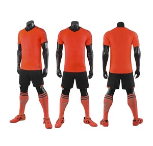 Nouvellement Style Maillots de Football En Gros de Football Chemise Ensemble Futbool Sport uniforme Offre Spéciale personnalisé de Football uniformes - Product Image 2