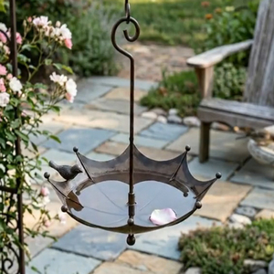 Mangeoire suspendue pour oiseaux en forme de parapluie, mangeoire de jardin pour animaux, pour les amoureux des oiseaux, avec plateau à graines extérieur et bain pour oiseaux sauvages - Product Image 6