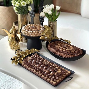Plateaux à chocolat minimalistes en métal noir avec poignées rondes en bois lisses, un ensemble de service géométrique chic pour la décoration de la maison - Product Image 6