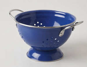 Passoire de cuisine moderne en émail bleu avec poignées en acier inoxydable, durable, pour fruits et légumes - Product Image 1