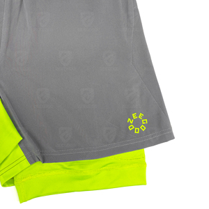 Shorts de sport pour hommes à séchage rapide, 2-en-1, mi-longs, avec accents réfléchissants, poches extensibles, couleur unie, 1 pièce, pour musculation - Product Image 4