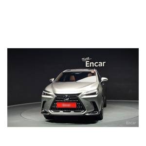 Lexus NX Premium 2024 con Cámara Trasera, Asientos de Cuero, Volante a la Izquierda - 15,415 km, 12 Meses de Garantía - Product Image 3
