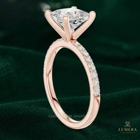 Bague de fiançailles en diamant de laboratoire Princess, sertie de quatre griffes au centre, avec bande demi-éternité délicate pavée, bague de promesse pour femme