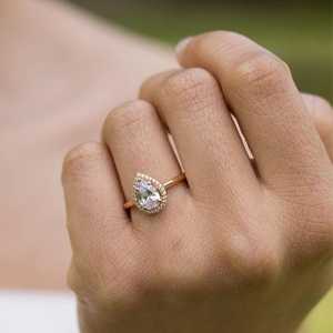 Anillo de compromiso con halo de diamantes en forma de pera – Anillo de boda nupcial en oro macizo de 14 quilates o plata - Product Image 6