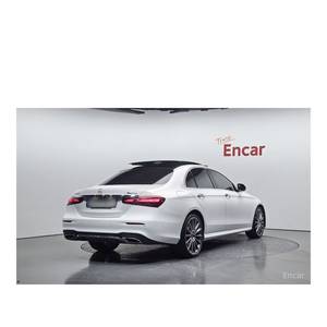 Mercedes-Benz Clase E E350 4MATIC AMG Line 2023, 55,583 km, Caja de Cambios Automática, Asientos de Cuero, Volante a la Izquierda, Cámara Trasera - Product Image 2