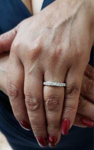 Anillo de banda chapado en oro de 18 quilates con diamante de laboratorio de 0.50 quilates para mujer |   Anillo de Aniversario de Bodas con Certificación IGI VS1 |   Joyería nupcial apilable - Product Image 3