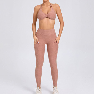 ชุดโยคะแบบไร้รอยต่อ คอ halter กางเกงขาสั้นเอวสูง สีเขียวอมฟ้า ผ้ายืดสี่ทิศทาง ผลิตจากผ้าสแปนเด็กซ์และโพลีเอสเตอร์ ชุดออกกำลังกายสำหรับผู้หญิง 1 ชิ้น - Product Image 5