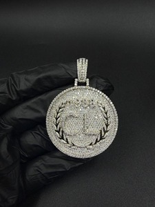 Pendentif en argent 925 avec diamants de laboratoire taille brillant ronde, style hip-hop, certifié - Product Image 1
