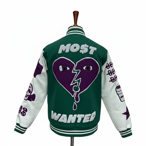 Chaqueta Varsity Verde y Blanca para Hombre, con Letra B Bordada y Parche de Corazón, Estilo Preppy, Corte Regular, Otoño, Poliéster y Algodón - Product Image 2