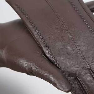Gants en cuir de haute qualité pour femmes, gants de conduite en cuir pour femmes, gants d'hiver en cuir pour femmes en provenance du Pakistan, gants doux pour femmes - Product Image 3