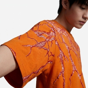 Camiseta de Hombre Premium OEM, Transpirable, de Punto, Larga, de Algodón, con Hombros Caídos, Estampado Digital, Cuello Redondo, Manga Corta, Estilo Urbano, a la Moda - Product Image 4