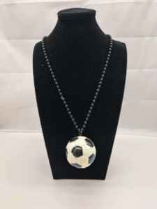 Pendentif de football en PU, collier en plastique - Product Image 4